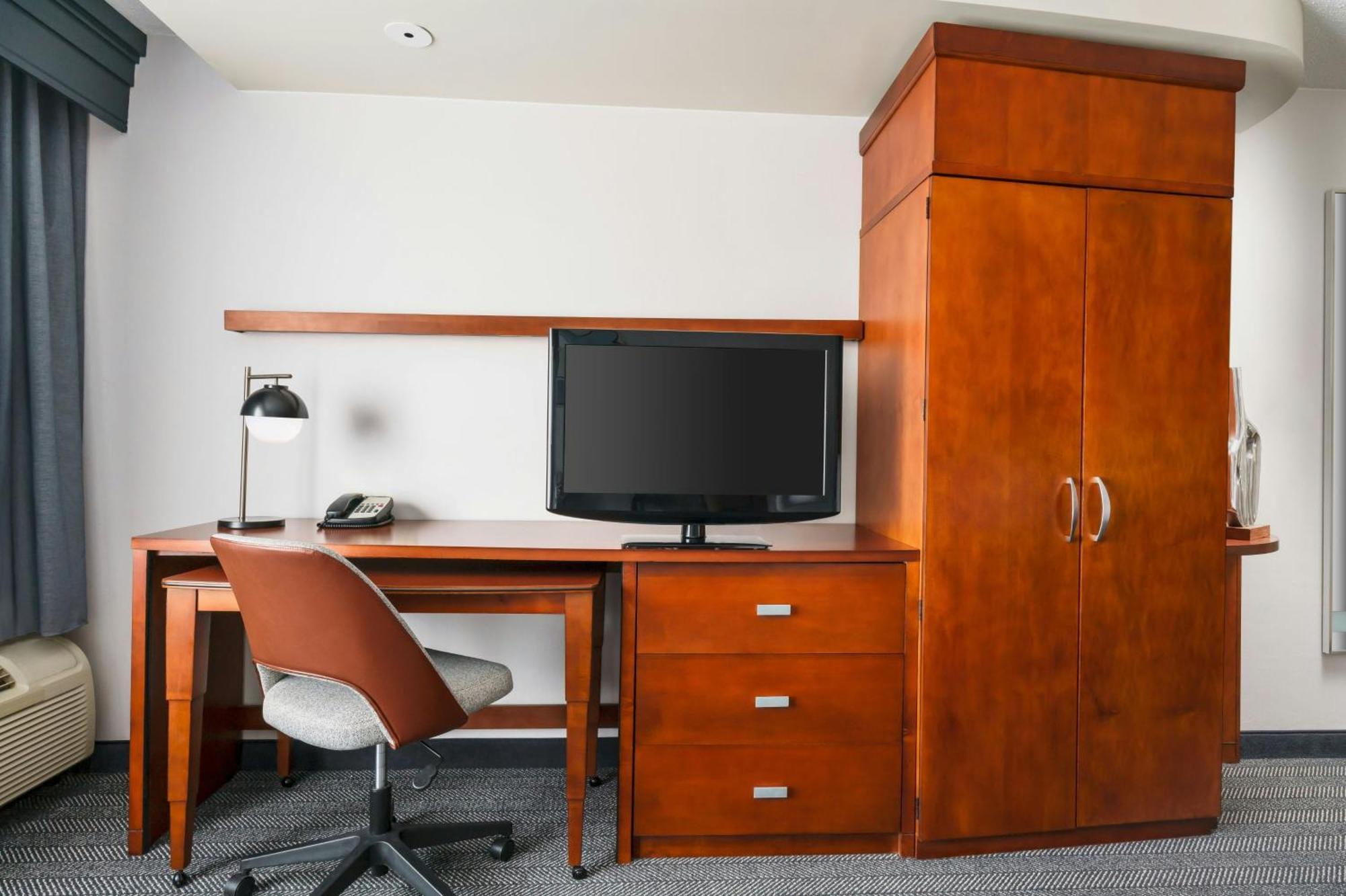 Courtyard Hartford Farmington Hotel Luaran gambar